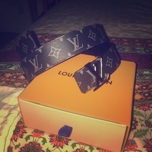 LV Reversible Belt